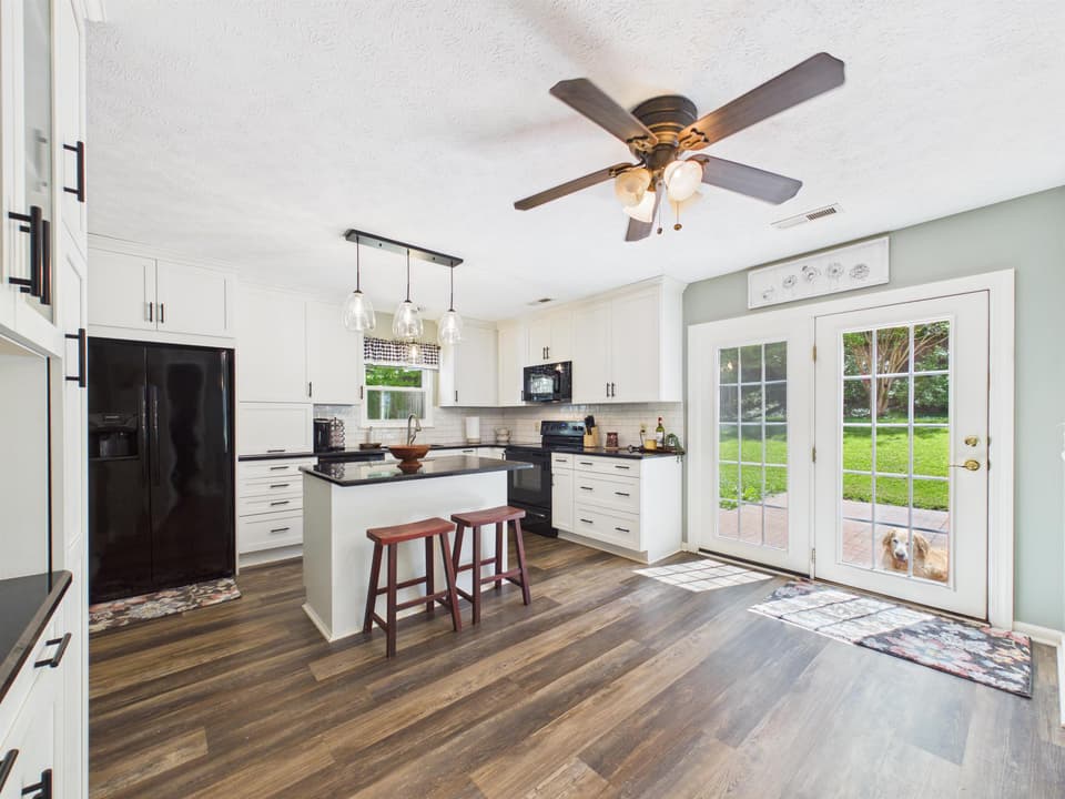 1525 Sleepy Hollow Road, photo 33 of 40