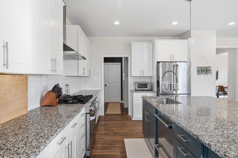 845 Jefferson Circle, photo 21 of 40