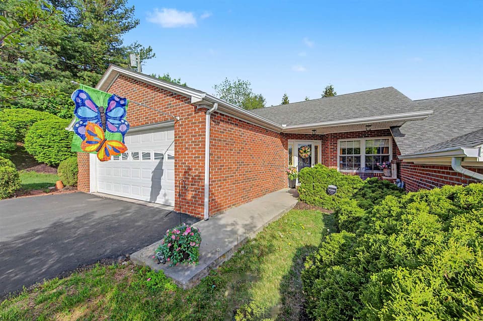 155 Jennifer Street SE, Christiansburg, VA