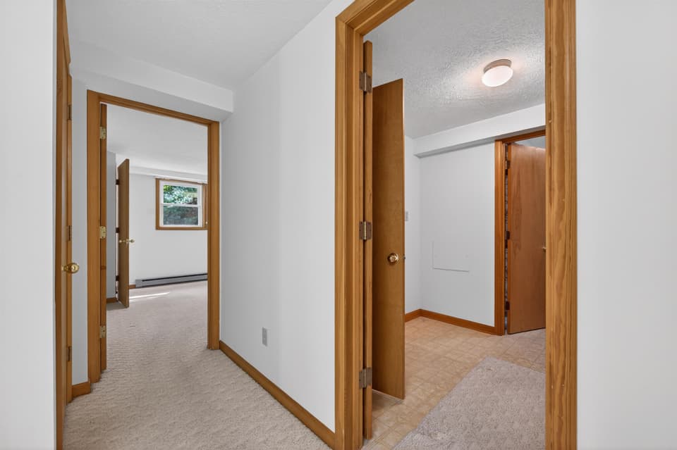 660 McDaniel Drive, photo 35 of 40