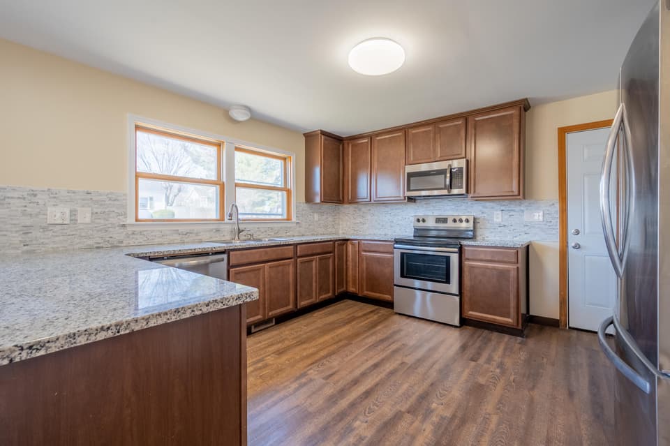 120 James St NW, photo 22 of 39