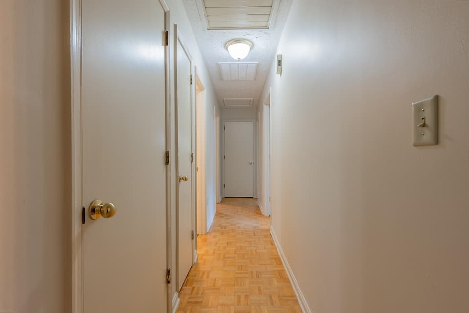 1245 Chestnut Drive, photo 18 of 40