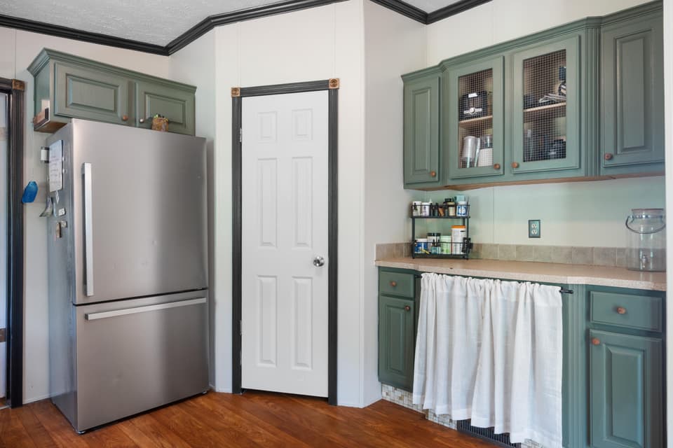 678 Peachtree Hill, photo 19 of 40