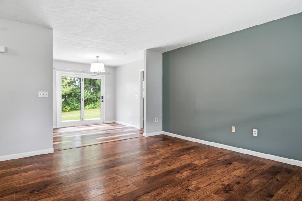 315 Cherokee Drive Unit B, photo 8 of 32