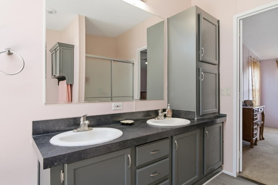 670 Liberty Street NE, photo 29 of 38