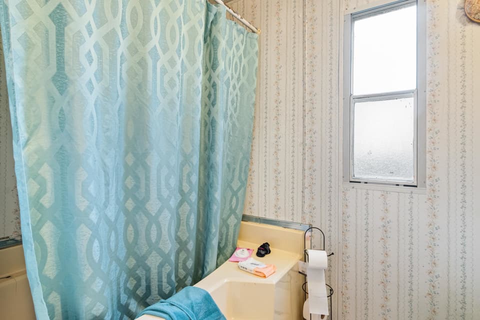 675 Harless Street, photo 14 of 30