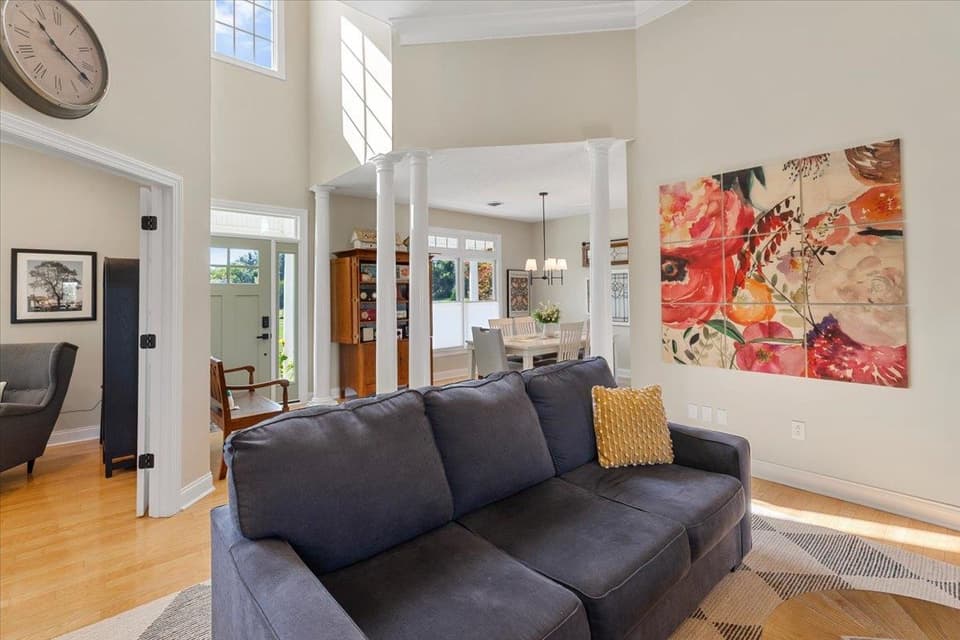 2120 Knoll Crest Drive, photo 16 of 40