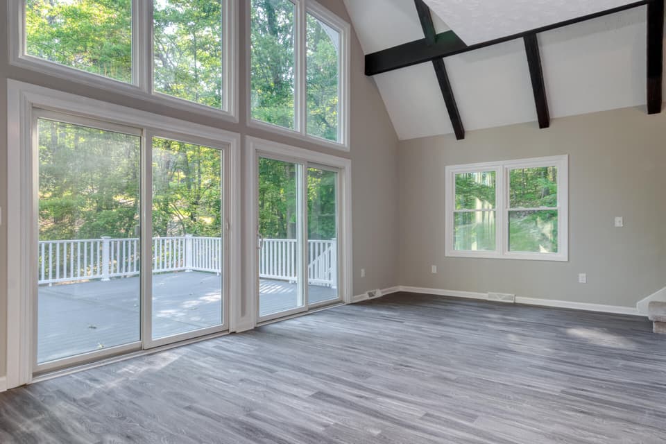 360 Tomahawk Drive, photo 11 of 32