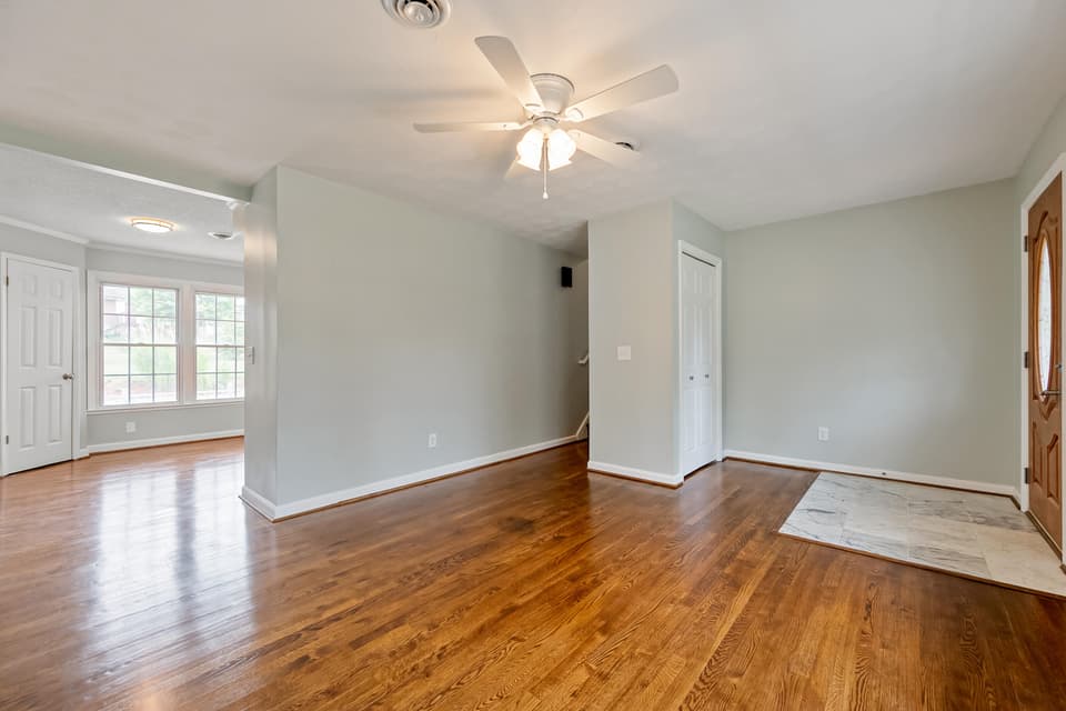 265 Ash Drive, photo 7 of 35