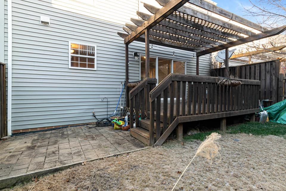 560 Oak Tree Boulevard, photo 26 of 40