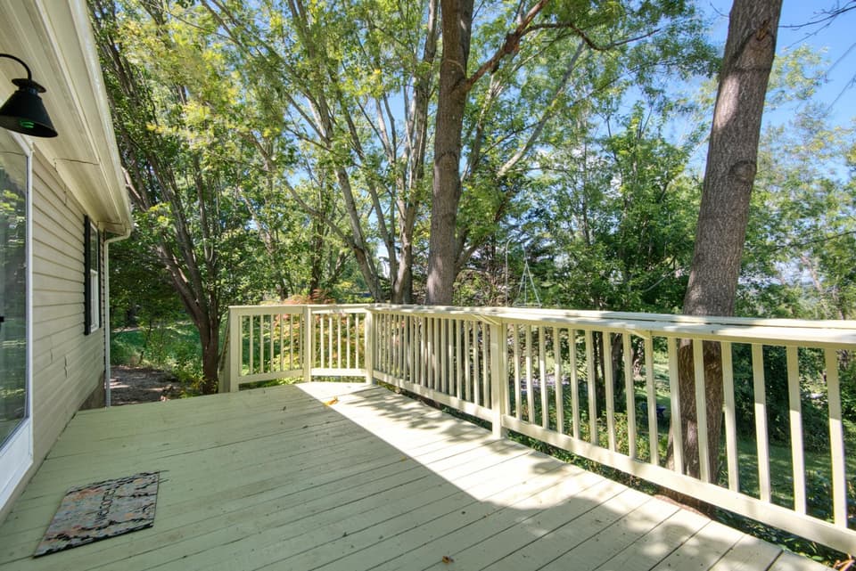 475 Dunlap Drive NE, photo 5 of 40