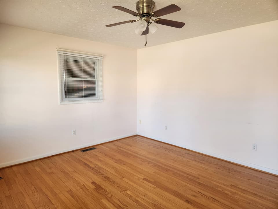 685 Starlight Drive, photo 8 of 30