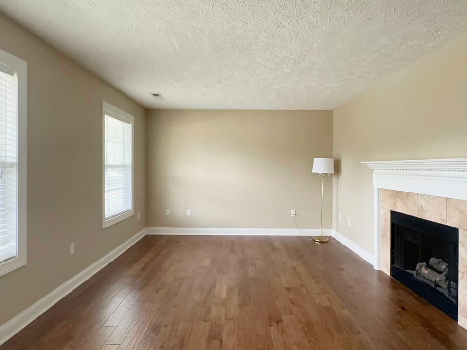 985 George Edward Viaduct, photo 8 of 40