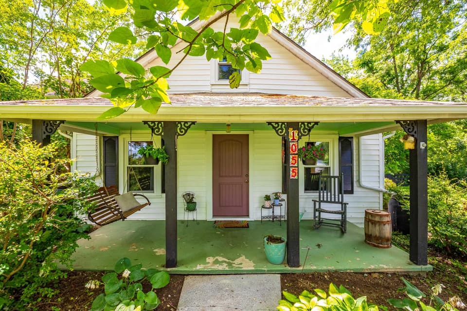 1055 Murray Street, photo 6 of 40
