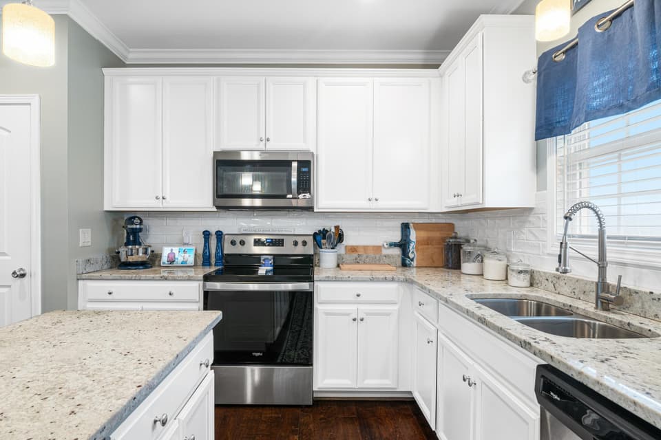 1680 Diana Drive, photo 11 of 40