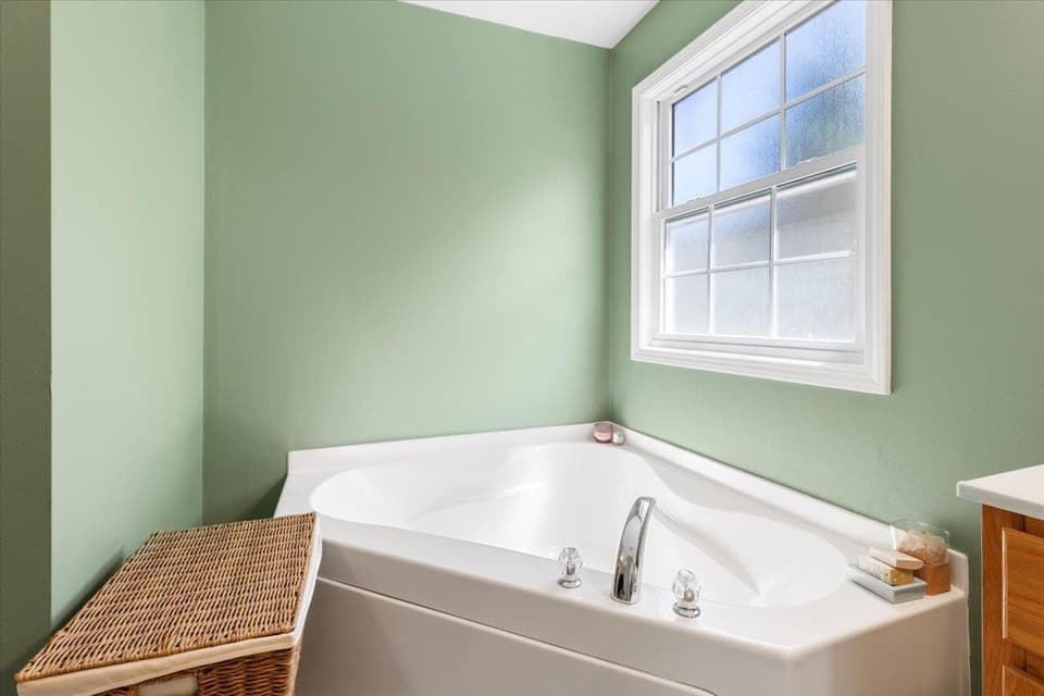 921 Crosscreek Drive, photo 31 of 40