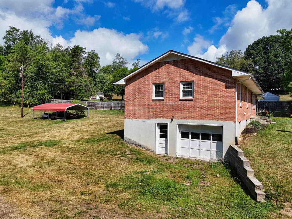 2614 Childress Road, photo 4 of 31