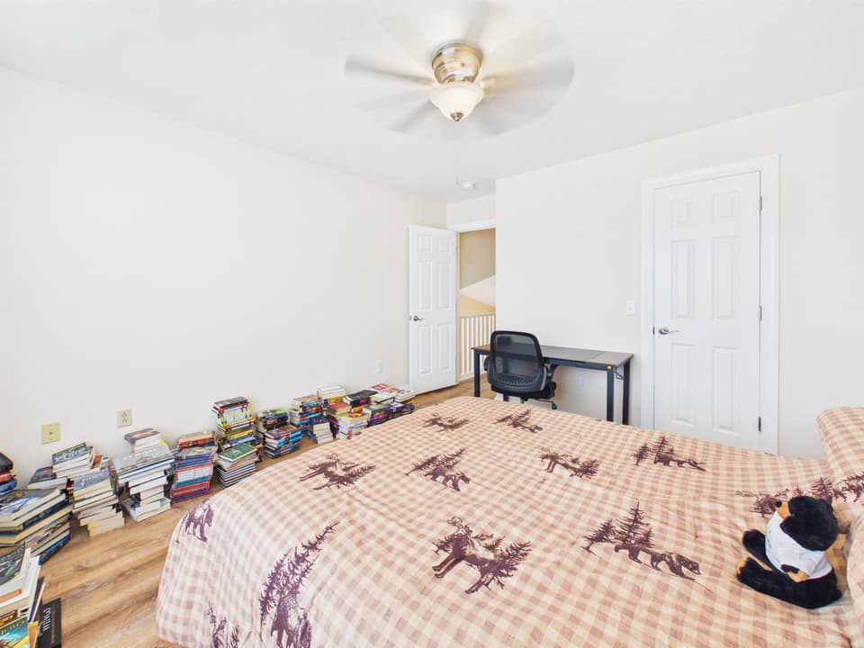 480 Gold Leaf Drive, photo 33 of 40