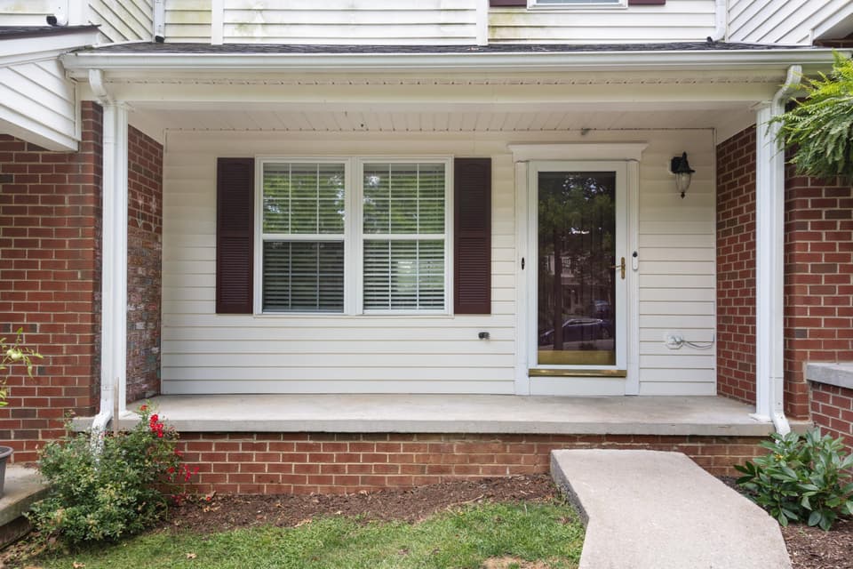165 Willow Oak Drive, photo 3 of 26