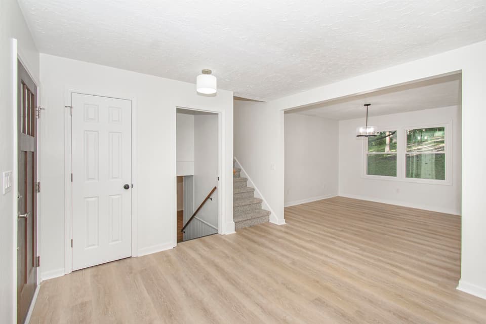 300 Arrowhead Trail, photo 21 of 39