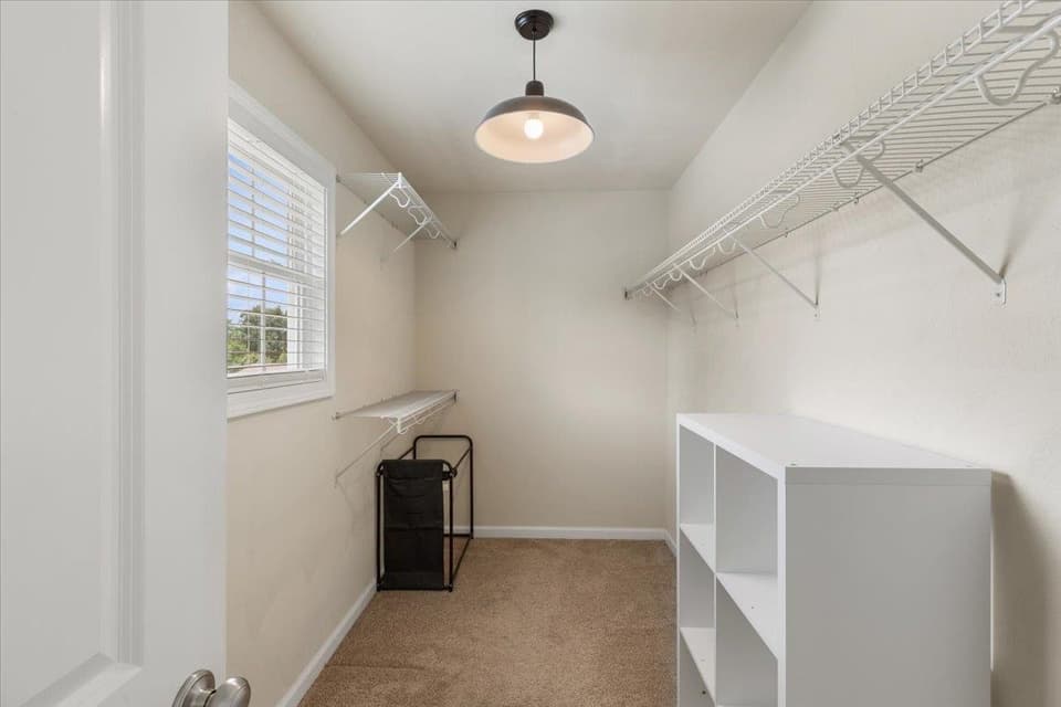 954 Brooklyn Avenue, photo 31 of 40