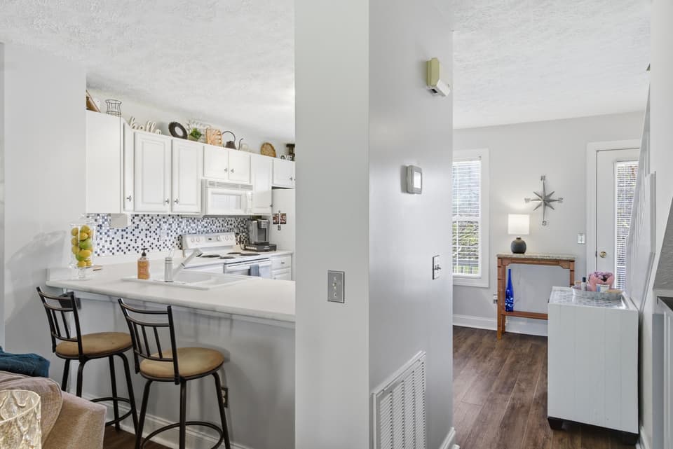 1270 Orange Leaf Court, photo 9 of 34