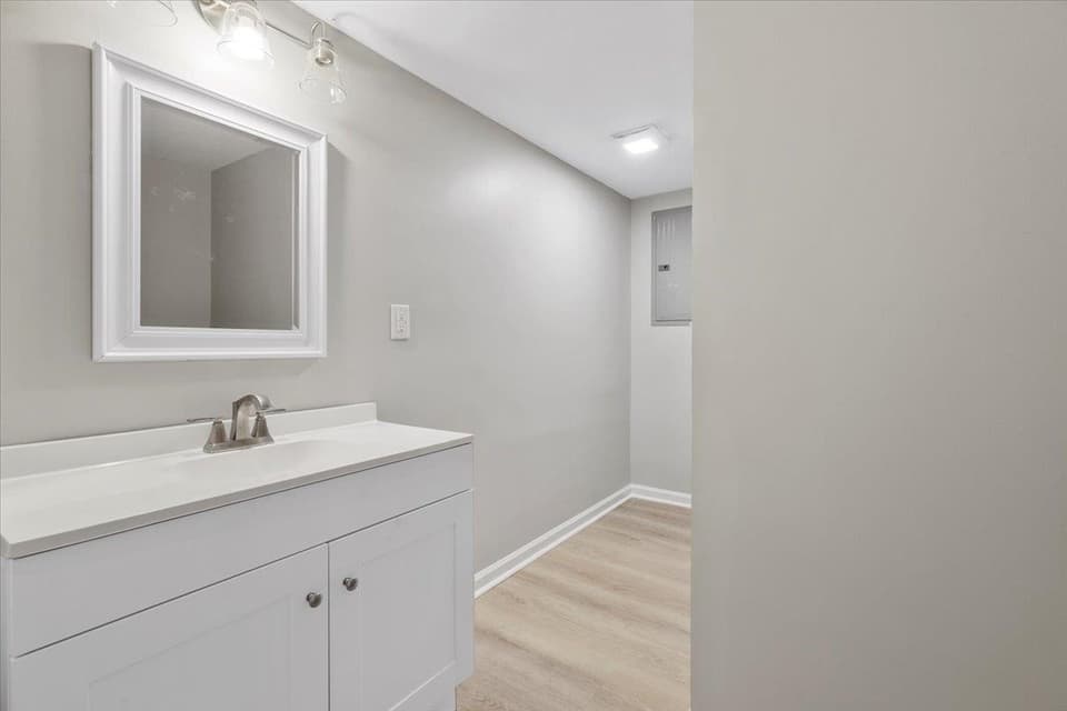 435 Teel Street, photo 32 of 40