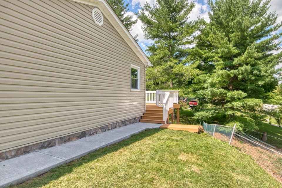 1639 Blair Street, photo 7 of 37