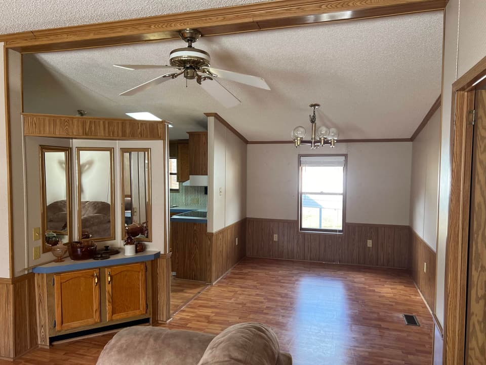 215 Jones Street, photo 12 of 23