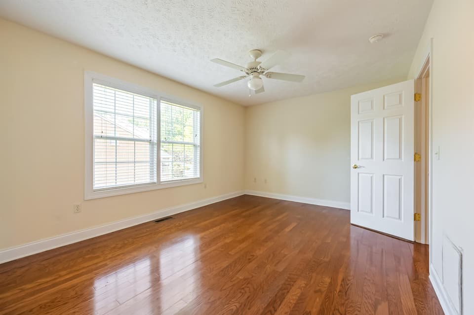 120 Blue Leaf Drive, photo 27 of 40