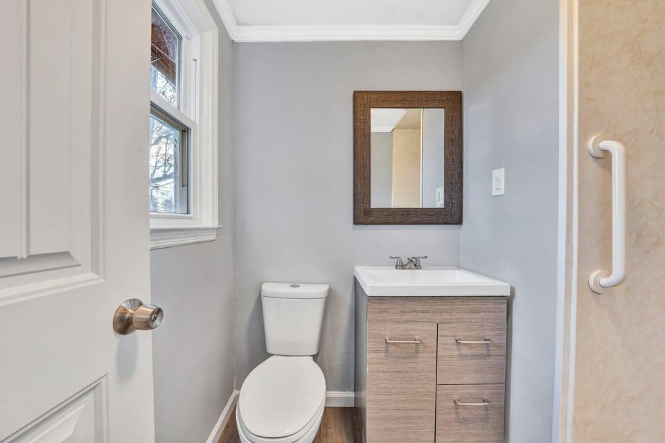 115 Thelma Lane, photo 12 of 29