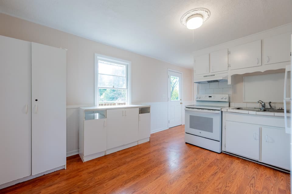 1450 Harman Drive, photo 14 of 40