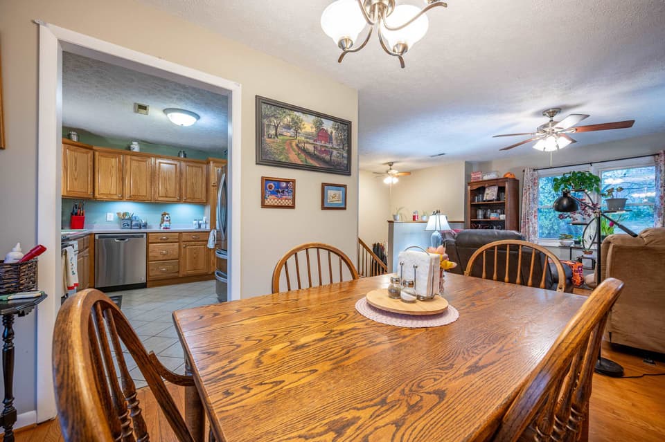 460 Mulberry Drive SW, photo 18 of 40