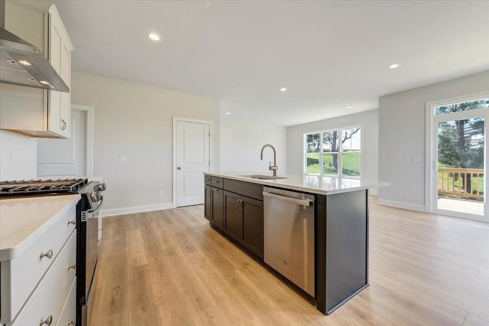 1017 Round Meadow Drive, photo 9 of 40