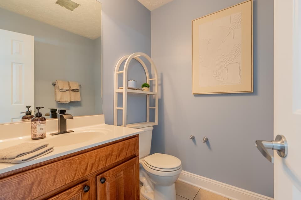 590 Tall Oak Boulevard, photo 25 of 40