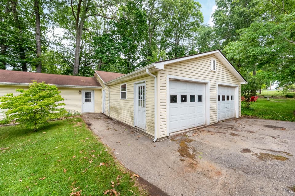 420 Overhill Rd SE, photo 31 of 34