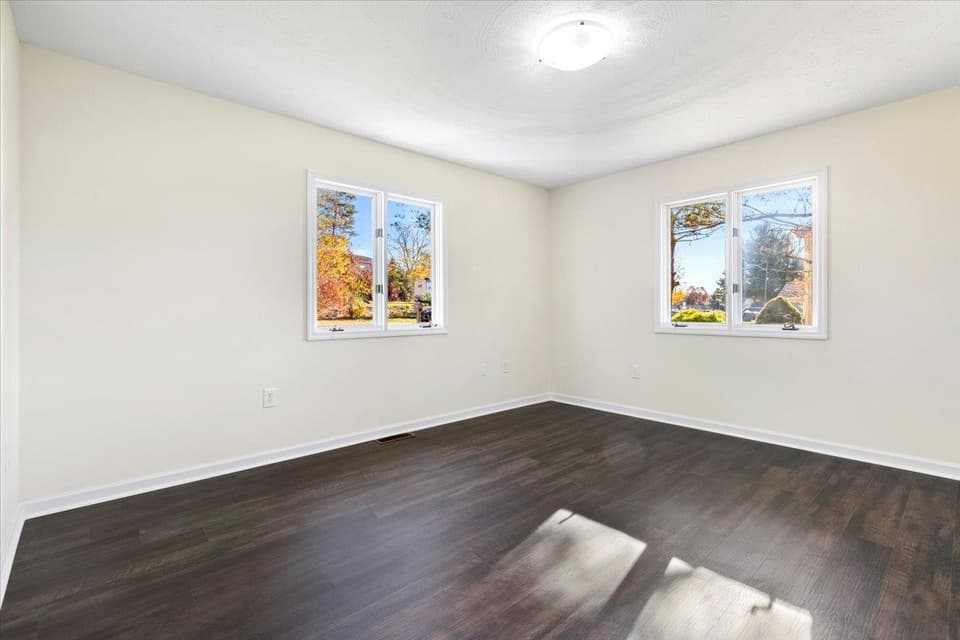 395 Cherokee Drive, photo 17 of 40