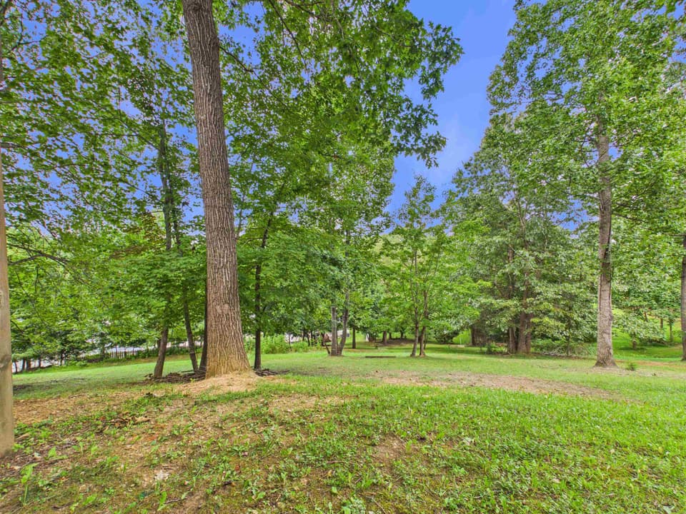 1130 Crosscreek Drive, photo 6 of 40