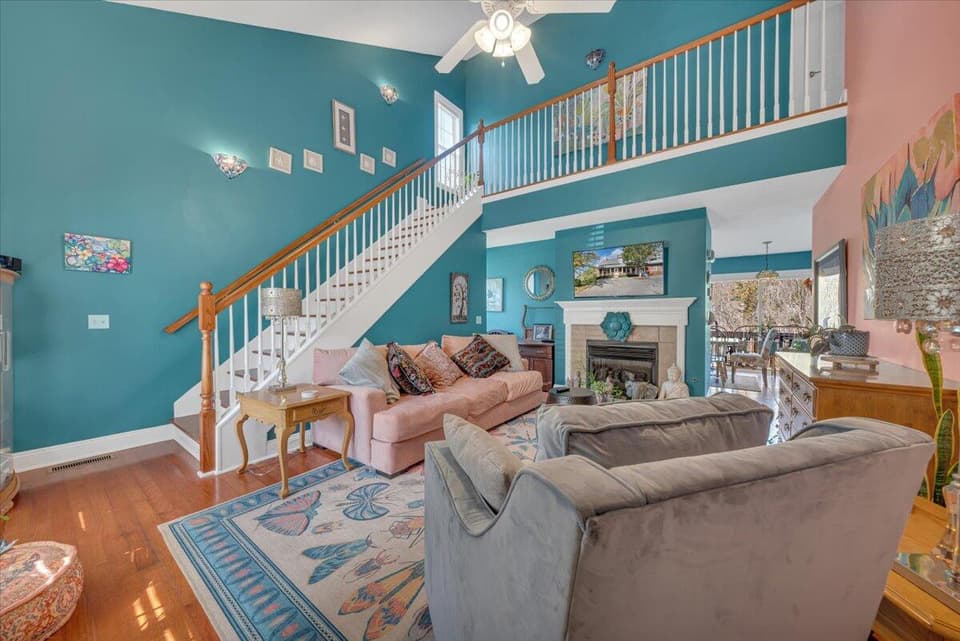 935 Oak Tree Boulevard, photo 2 of 32