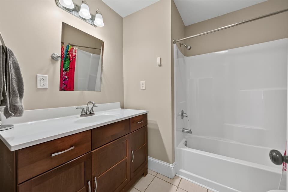 1220 Cambria Street NE, photo 37 of 40