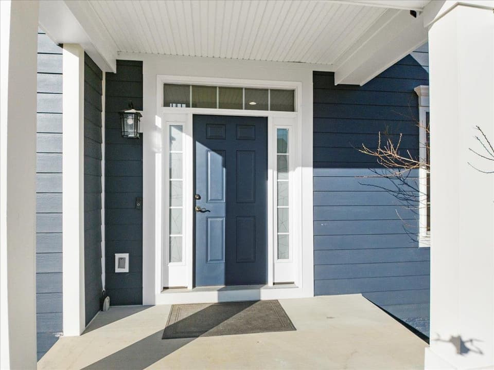 820 Jefferson Circle, photo 8 of 40
