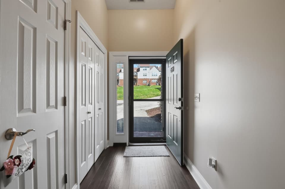 460 Silver Leaf Drive, photo 5 of 27
