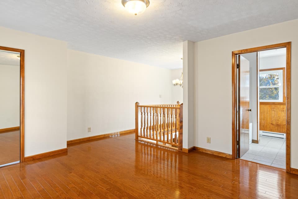 4550 Wayside Drive, photo 31 of 40
