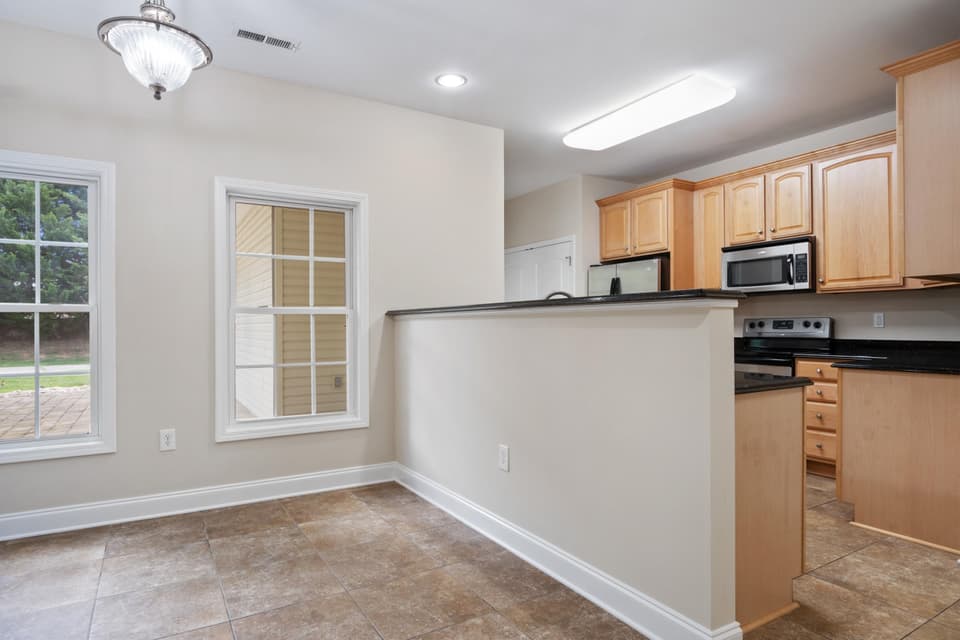 135 Phoenix Boulevard, photo 9 of 40