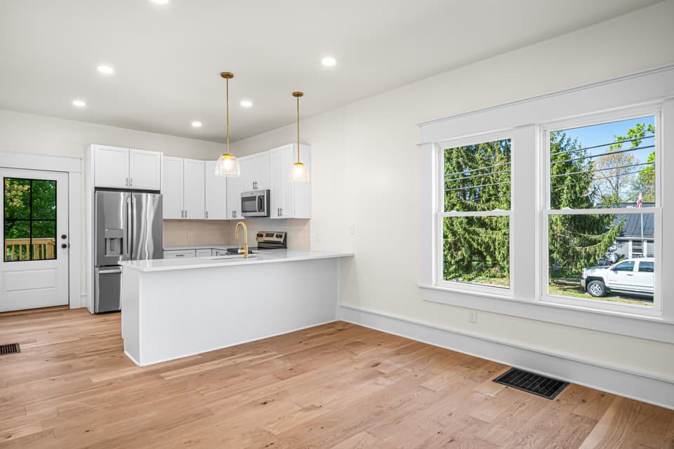 301 Park Street, photo 12 of 40