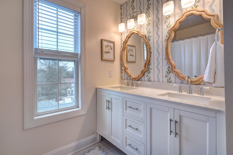 250 Silver Leaf Drive, photo 26 of 40