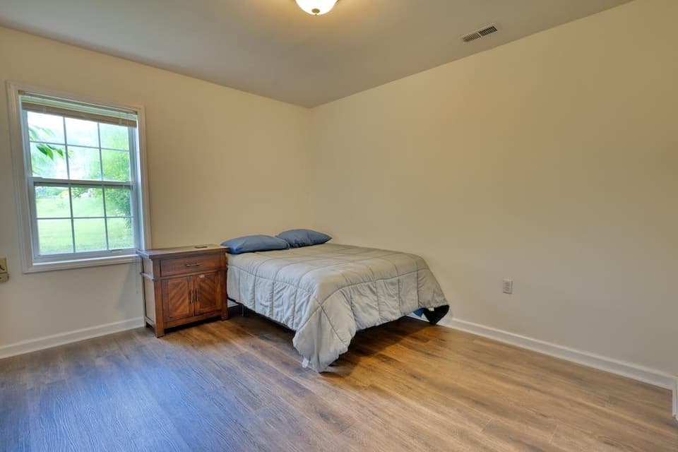1460 West View Drive, photo 13 of 28