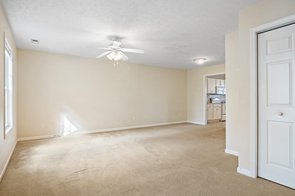 400 Wimmer Street, photo 7 of 33