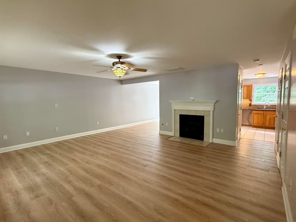 575 Oak Tree Boulevard, photo 3 of 15