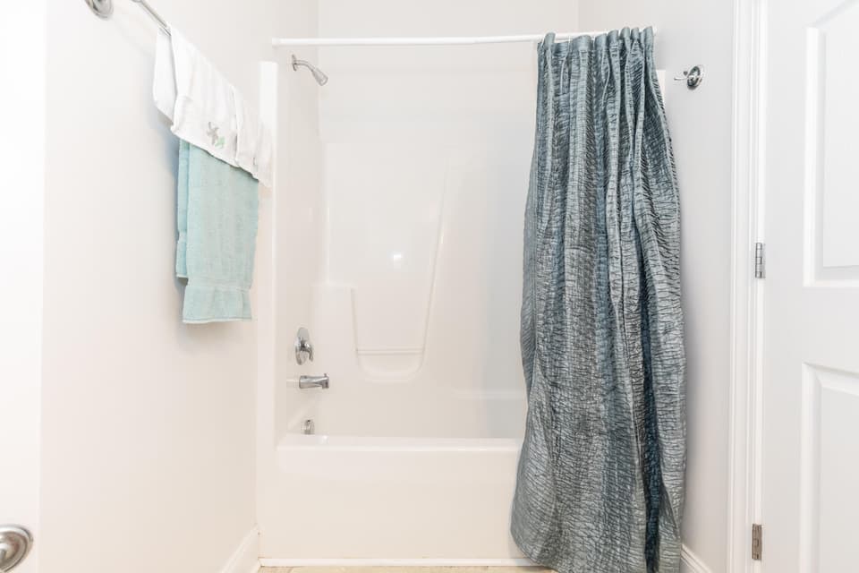 225 Meadow Dr NW, photo 27 of 34